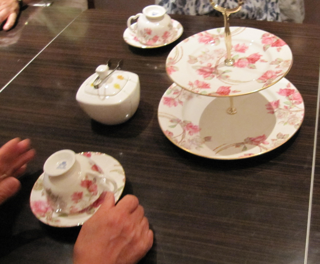 エインズレイ.デイジーチェーン　ティーセット エインズレイ.デイジーチェーン ティーセット