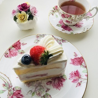 エリザベスローズでショートケーキを 英国の名窯エインズレイ オフィシャルブログ